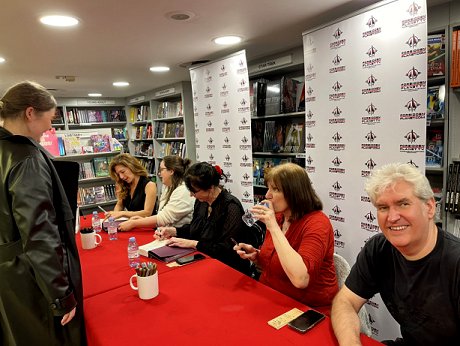 authors signing copies of In These Hallowed Halls, edited by Marie O'Regan and Paul Kane. L to R: Kate Weinberg, Tori Bovalino, Helen Grant, Marie O'Regan and Paul Kane